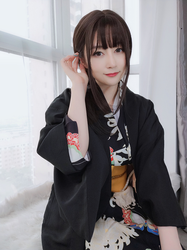 Coser小姐姐白银 – 和服下的秘密 [64P2V-248MB]