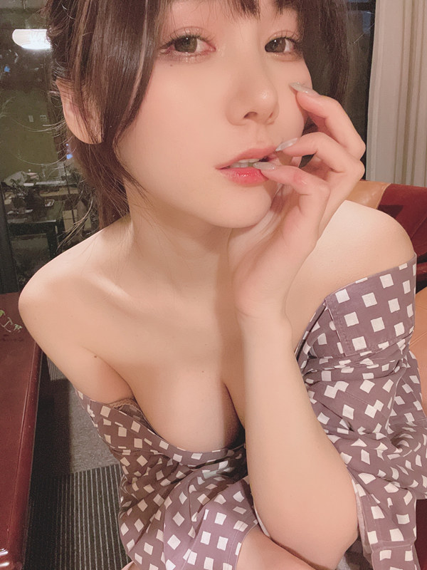 日本甜美COSERけんけん[fantia] 2022.01 写真合集 [138P1V-419MB]
