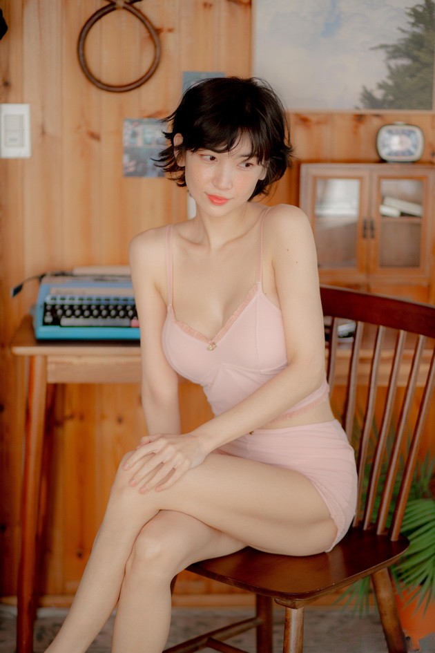 004.[Patreon] 韩国妹子Leezy 2025年05月 [108P-462MB]