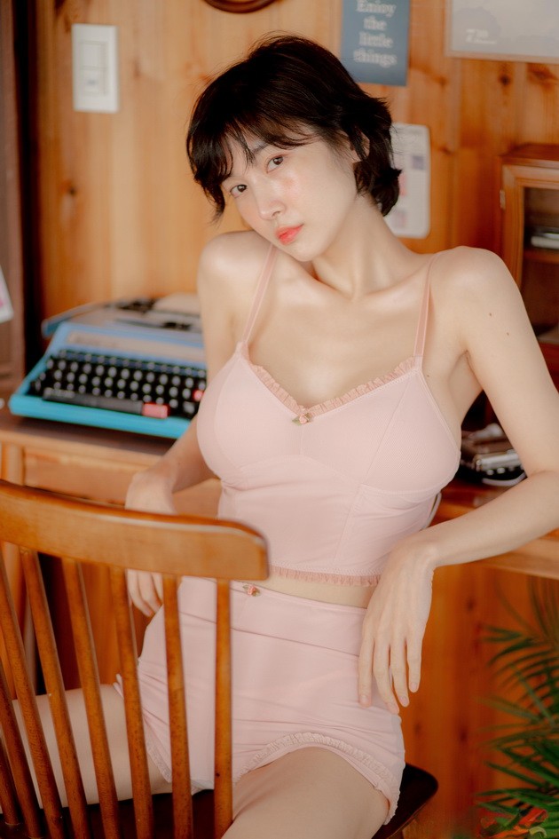 102.[Patreon] 韩国妹子Leezy 2025年05月 [108P-462MB]