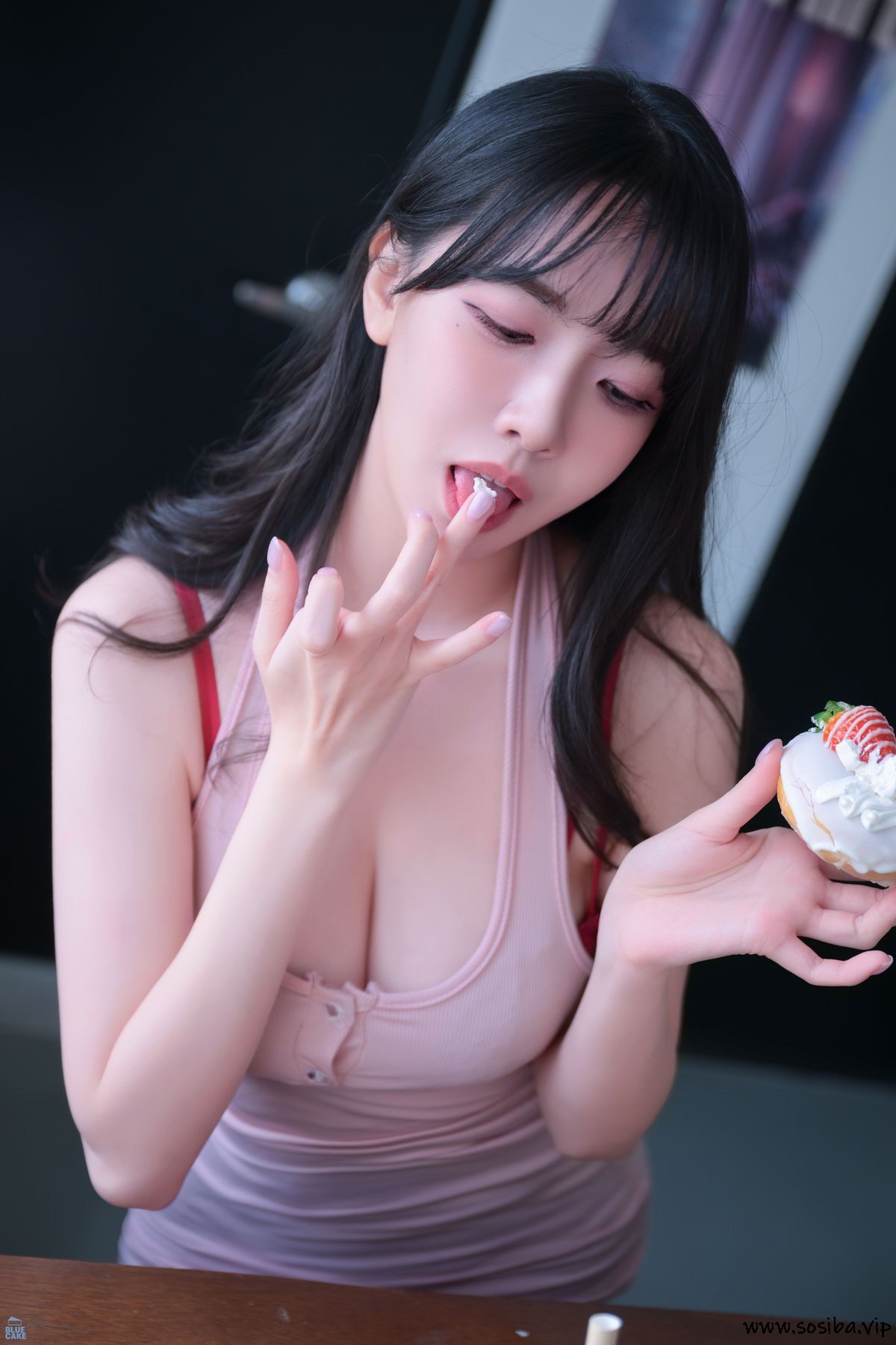 [BLUECAKE] Ahrin Eat And Sleep[178P3.11GB]