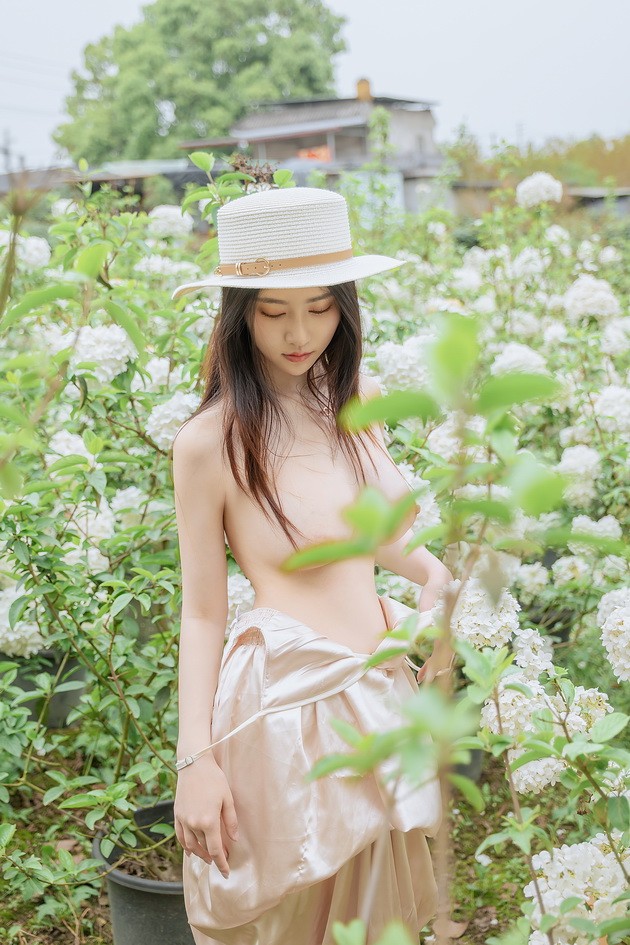 年年nnian – NO.147 木绣球 [82P-500MB]