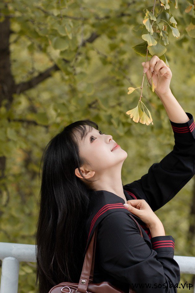 [YITUYU艺图语]2025.02.08 树荫下的日系少女 鱼泡泡[21P／126MB]