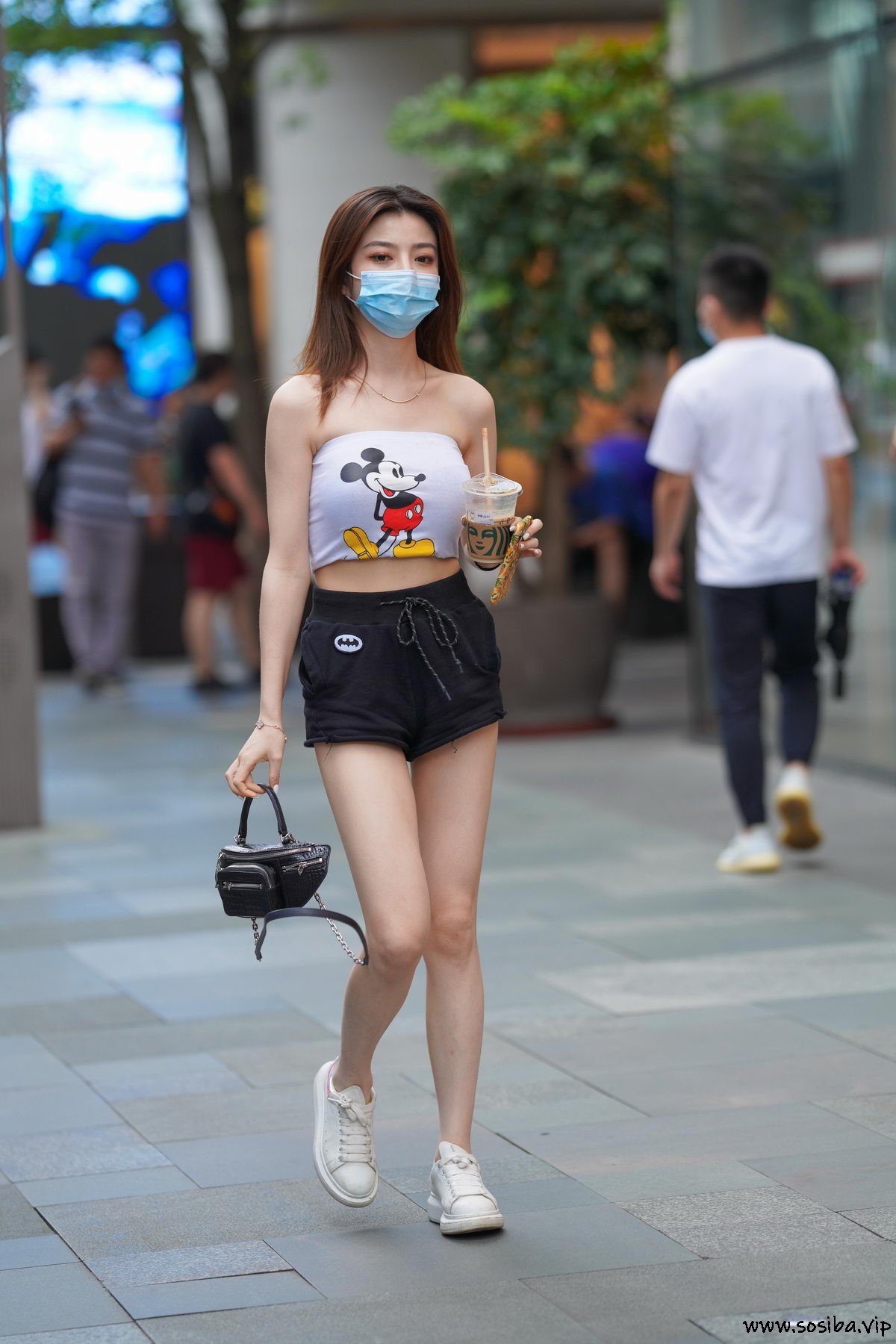 街拍作品 幸福的米老鼠[70P+1V1.14GB]