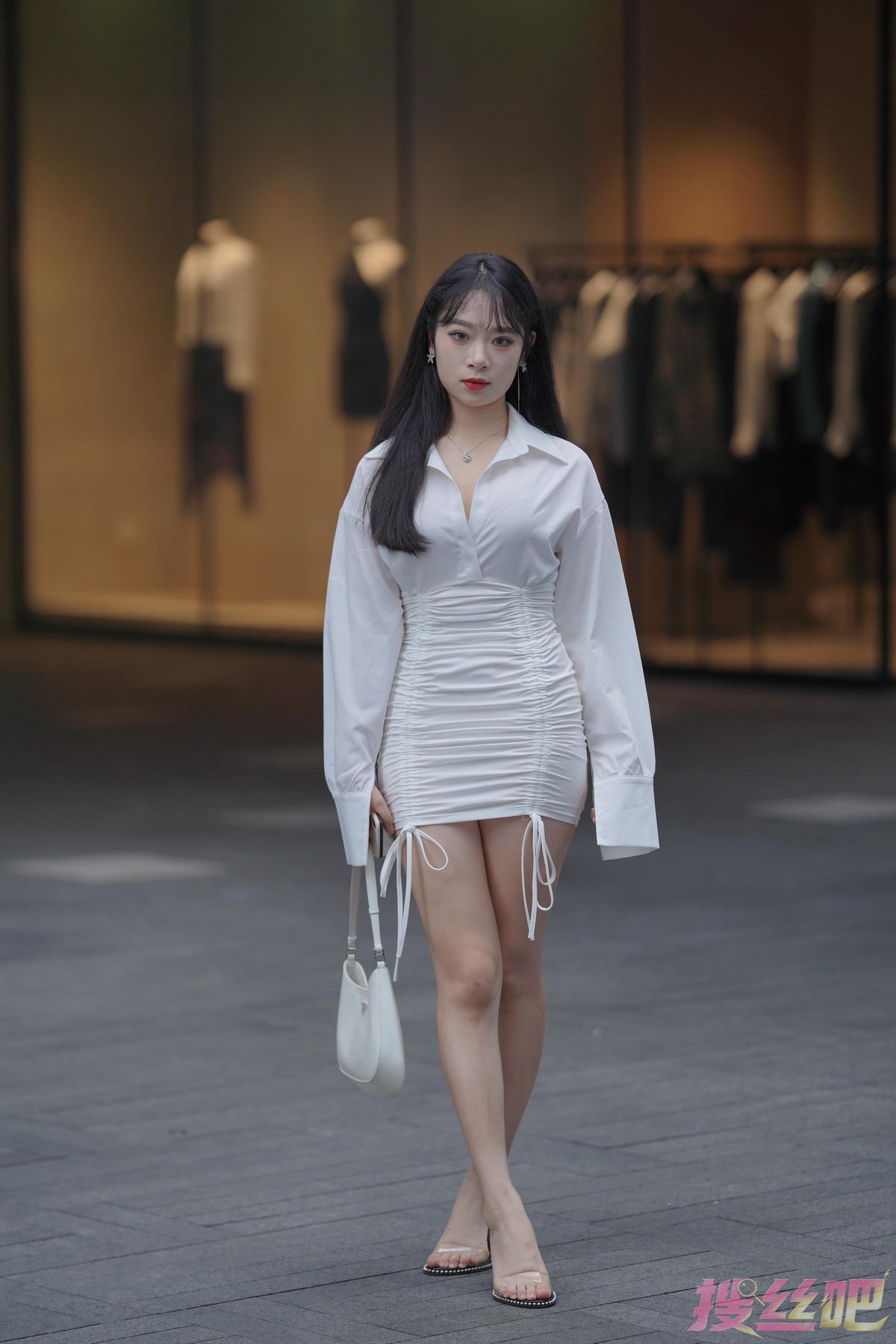 街拍作品 白色包臀裙[146P+2V1.99GB]