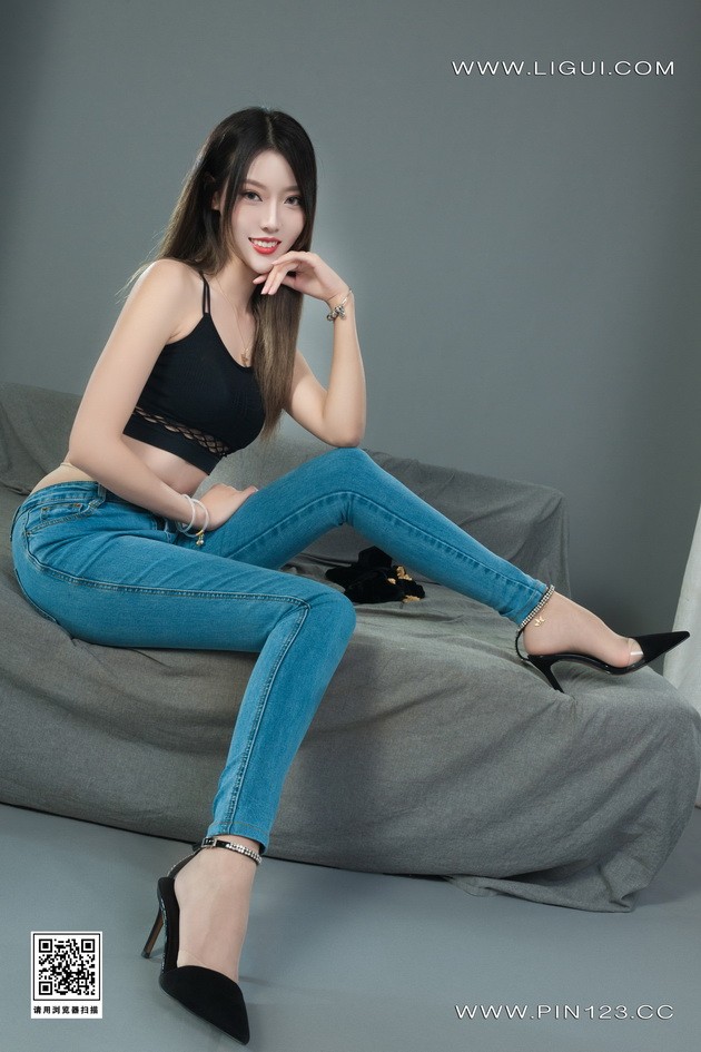 [Ligui丽柜]2022.06.20《香丝丽人》钟晴[82+1P／121MB]