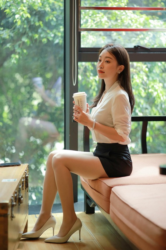 [IESS异思趣向] 2021.11.03 丝享家964：小婕《沙发上的佳人》[10