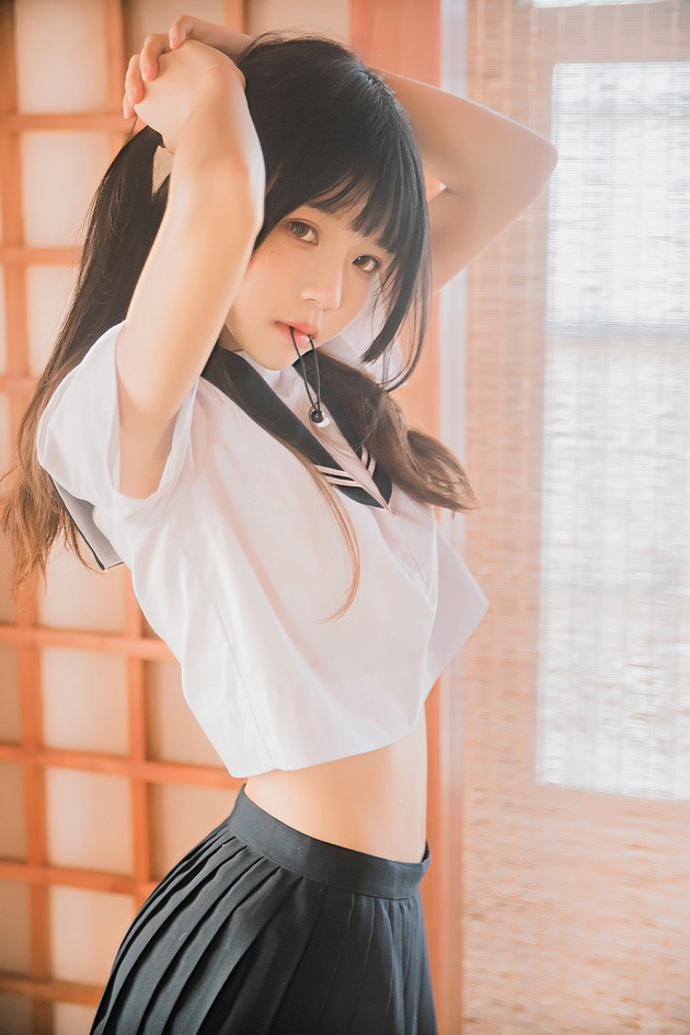 桜桃喵 NO.007 未熟1 小背心换水手服 [144P-1.43GB]